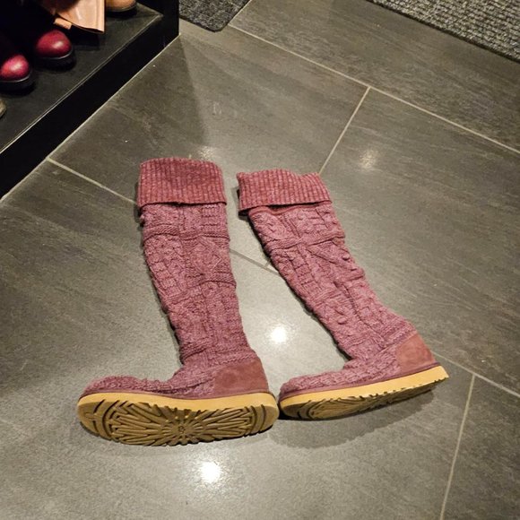UGG Over the Knee Knit Boots - Mulberry Color - Women's Size 39 EU - Picture 6 of 7